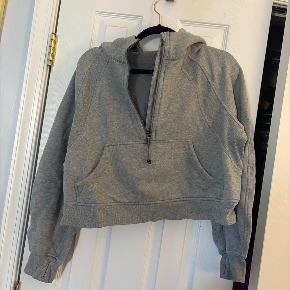 Lululemon Scuba - Full hood half zip